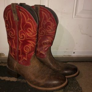 Ariat Cowboy boots